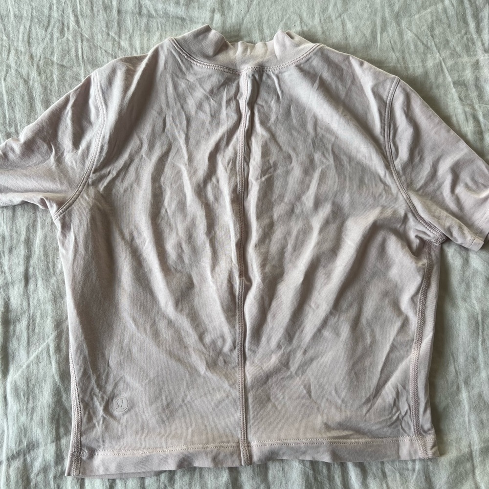 Lululemon top